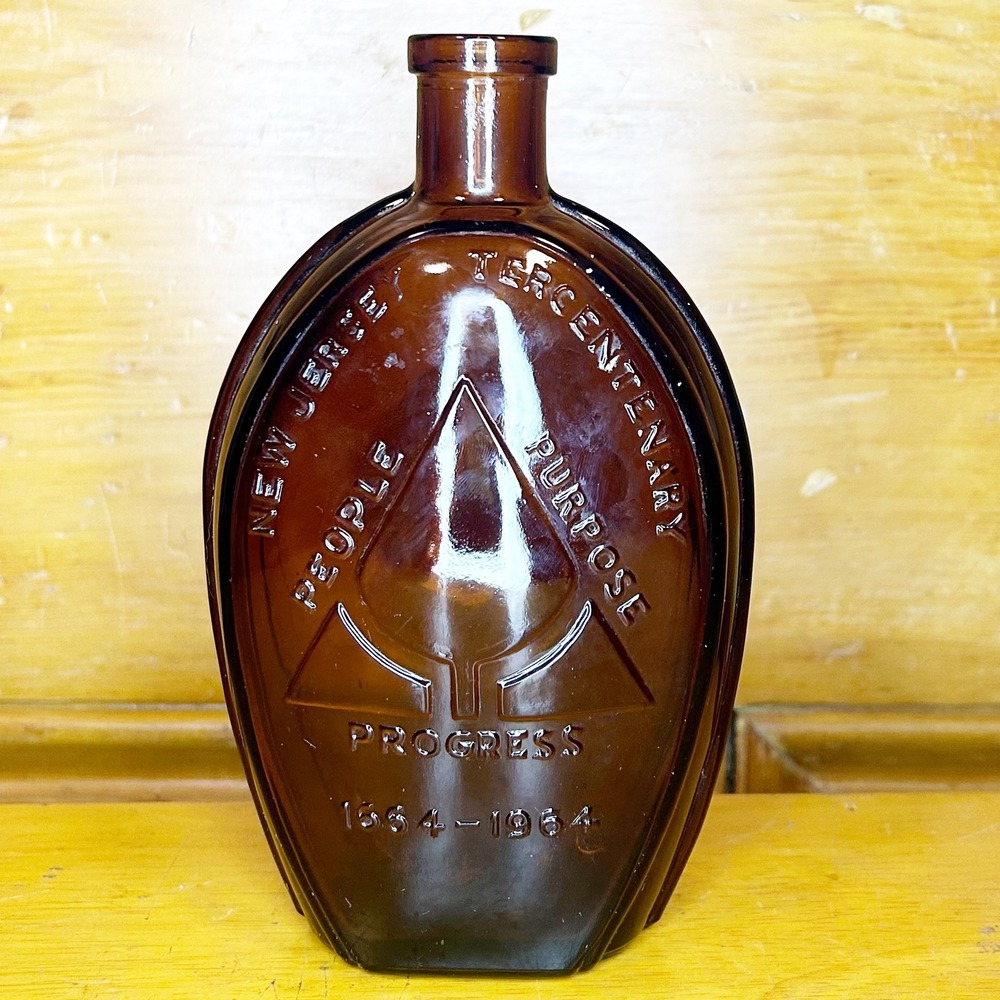 Anchor Hocking Bottle Brown NJ Tercentenary Salem Oak Flask 1664-1964